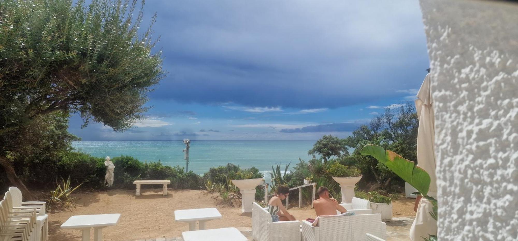 Hotel Caraibisiaco sul mare San Pietro in Bevagna Esterno foto